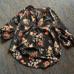 3/4 sleeve floral blouse